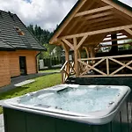 Dzika Dziura Z Jacuzzi * Zawoja