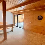 Dzika Dziura Z Jacuzzi