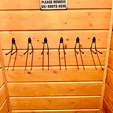 Dzika Dziura Z Jacuzzi *