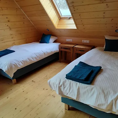 דירה Dzika Dziura Z Jacuzzi