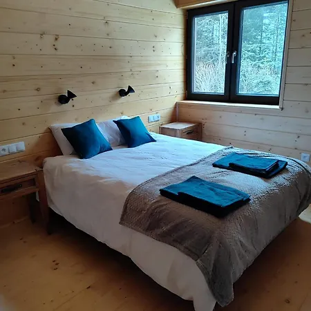 Dzika Dziura Z Jacuzzi דירה *