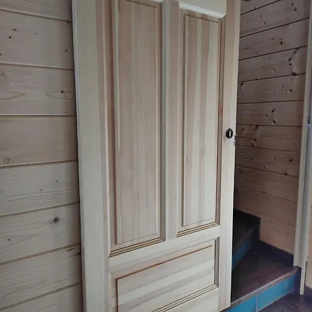Dzika Dziura Z Jacuzzi Apartment