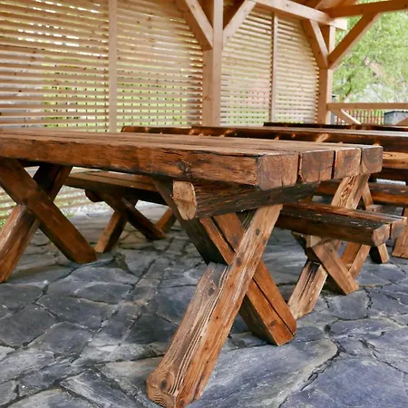 Dzika Dziura Z Jacuzzi זאבוייה