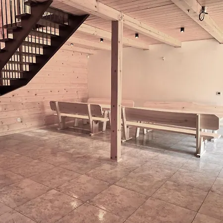 Dzika Dziura Z Jacuzzi Apartament *