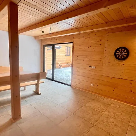 Dzika Dziura Z Jacuzzi