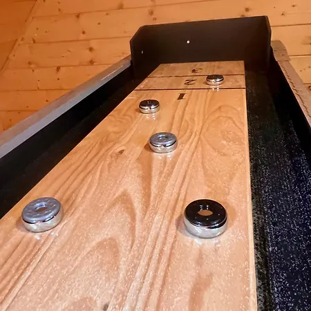 Dzika Dziura Z Jacuzzi דירה